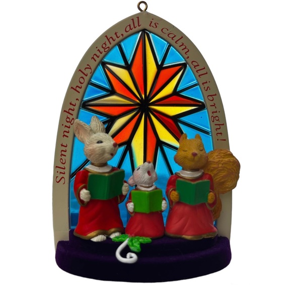 Lighted  Carlton Cards Sweet Christmas Choir Heirloom Collection Ornament - Picture 2 of 8